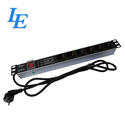 독일 타입 10인치 19인치 서버 랙 Pdu 과부하 전압 보호 검은색